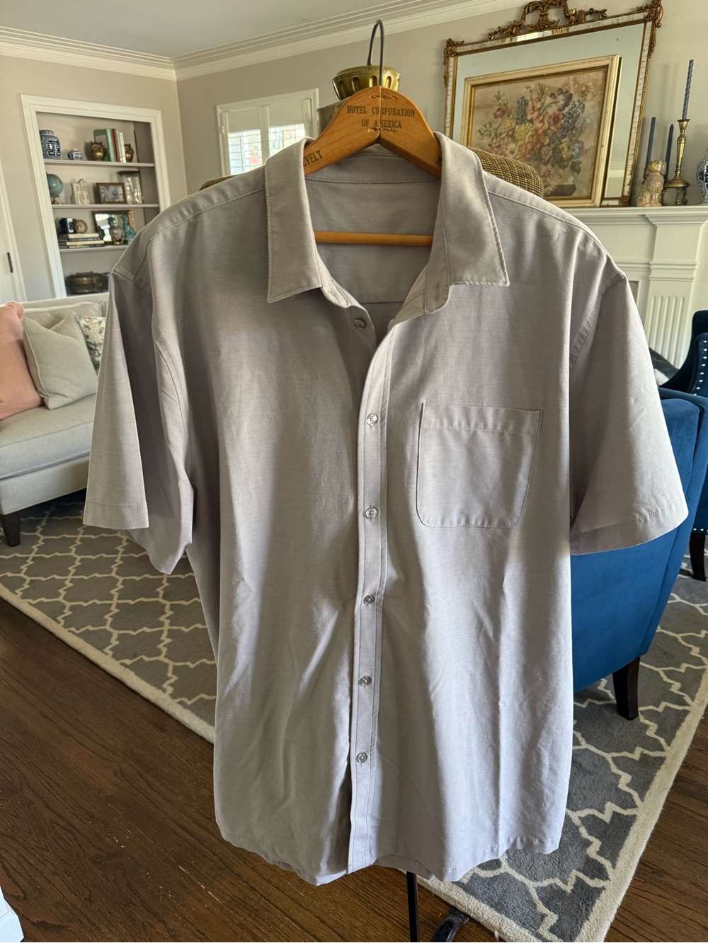 Vuori Men's Short Sleeve Ponto Button Down light gray Size XL